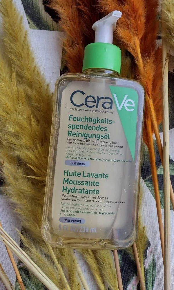 CERAVE HYDRATING FOAMING OIL CLEANSER portræt